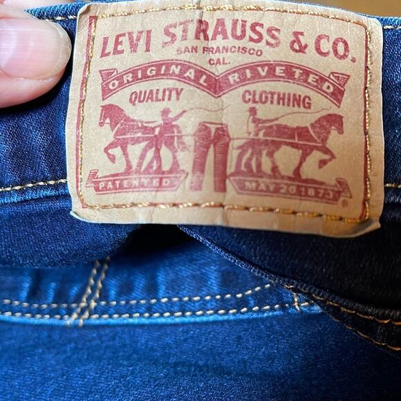 Levi’s 725 High Rise Boot cut size 32/32. Minimal wear - Picture 6 of 8